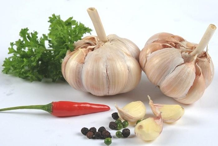 Sai lầm của người Việt khi chế biến tỏi khiến vừa mất chất vừa gây độc hại cho cơ thể-1