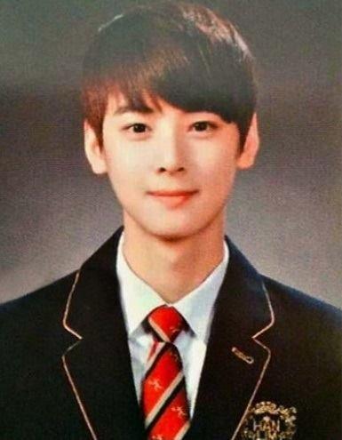 Idol nam và ảnh thẻ thời đi học: kẻ thì rõ đẹp trai, người lại ngố tàu không đỡ nổi!-2