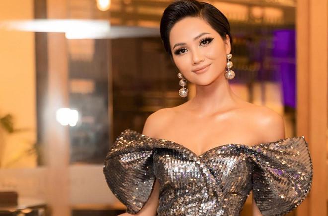 HHen Niê bị chê giả tạo vì không biết con giáp thứ 13-2