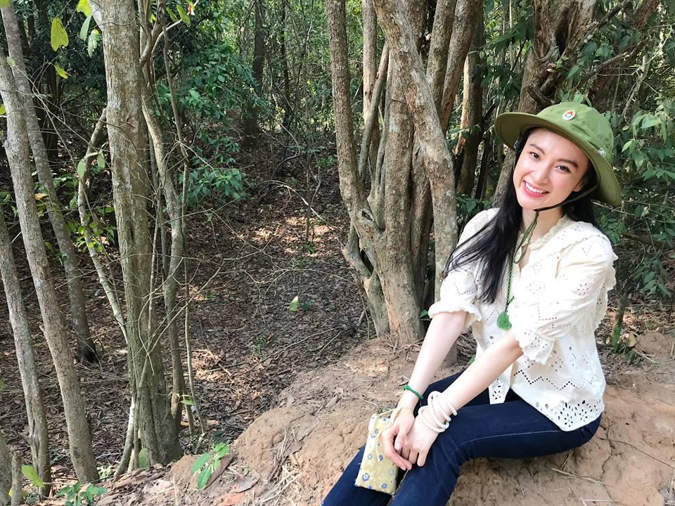 LẠ ĐỜI CHƯA: Bỏ qua mọi thú vui, Angela Phương Trinh - Nhã Phương nghỉ lễ ở những địa điểm cực kỳ khó tin-3