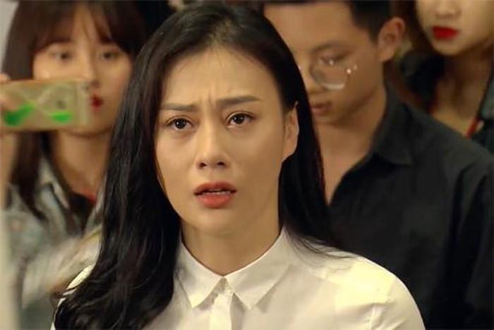 Phương Oanh nói gì khi bị chê diễn một màu trong vai phản diện?-3
