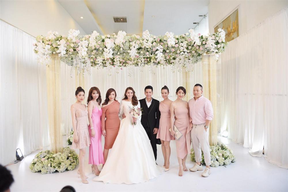 Ngây thơ dễ lừa như Ngọc Trinh: Khắc Tiệp dùng mánh khóe ảo thuật mà cô há hốc mồm tưởng năng lực cao siêu-1