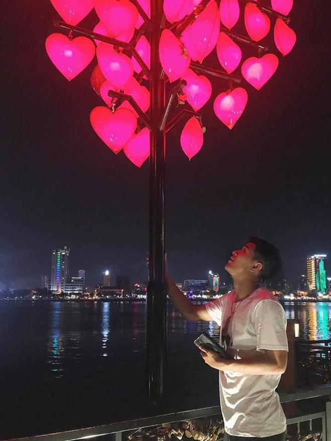 Cầu thủ Việt trong kỳ nghỉ lễ: Hồng Duy dọn rác, Ngọc Hải ở bên vợ con-6