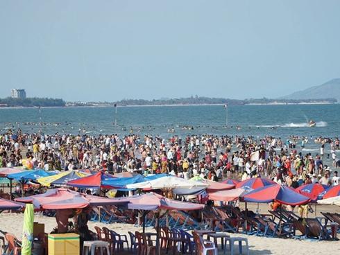 Đi Vũng Tàu chơi lễ 2/9, 5 trẻ bị lạc cha mẹ-2