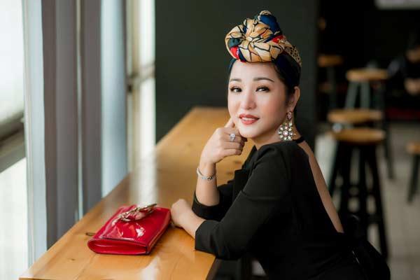 Danh hài Thúy Nga: Tôi từng bị ném đá thậm tệ vì danh hiệu á hậu-2