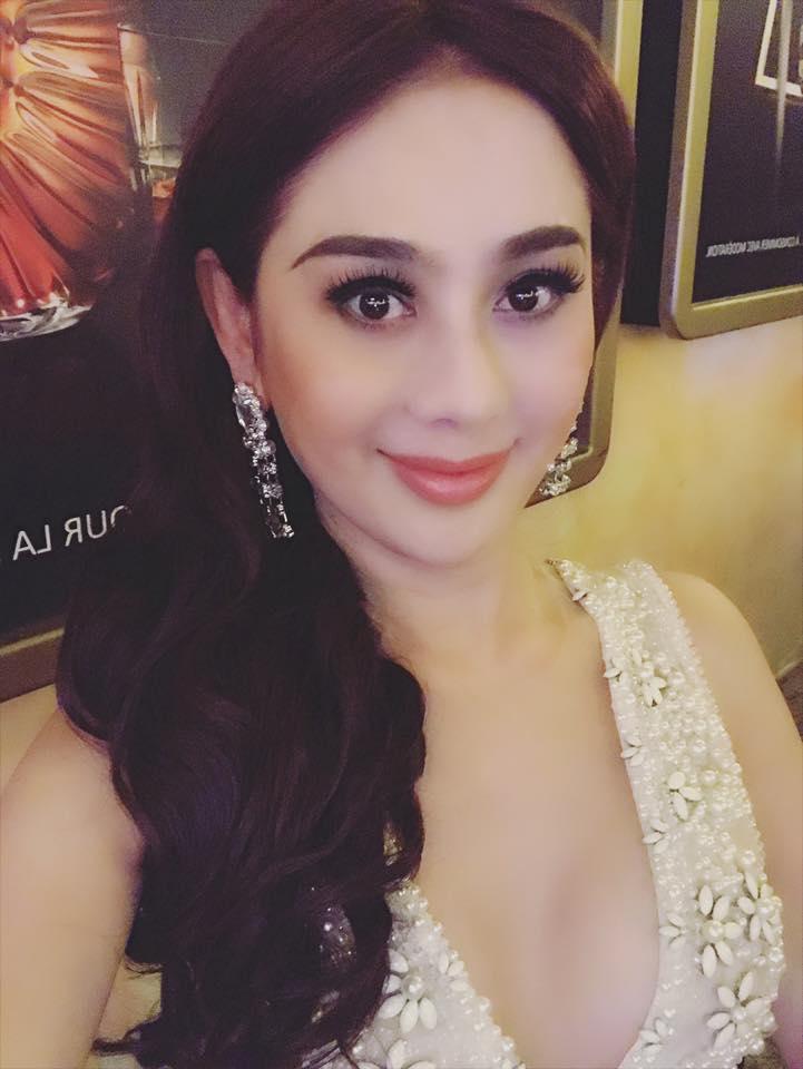 Bị ném đá khoe hàng, bố chồng Lâm Khánh Chi: Con cứ mặc thoải mái-4