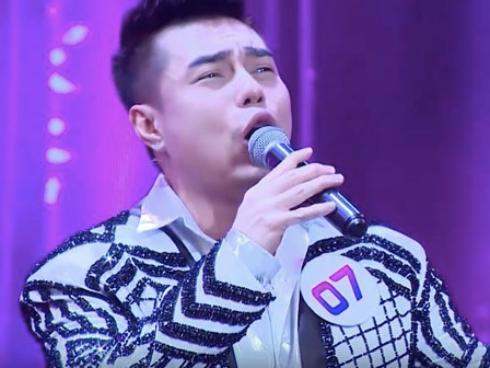 Đảm nhiệm vai trò khách mời gameshow, Lê Dương Bảo Lâm khiến người xem khó chịu vì liên tục chế lời ca khúc kinh điển