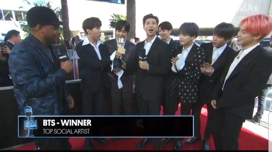 Ẵm trọn bộ đôi cúp vàng Billboard Music Awards 2019, BTS lập kỳ tích chưa từng xảy ra trong làng nhạc Hàn Quốc-2