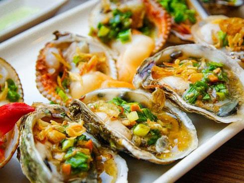 Cách tách hàu sống không tốn sức, đau tay-1