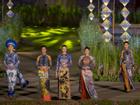 'Gái hư' Hồng Quế nền nã đến lạ trong tà áo dài lấy cảm hứng từ văn hóa triều Nguyễn
