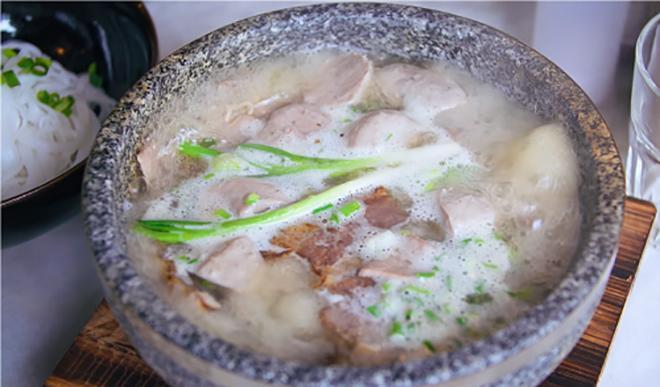 Những bát phở giá khủng nhất VN: 920 nghìn chưa xếp hạng 1, bát cuối cùng mới gây bất ngờ-3