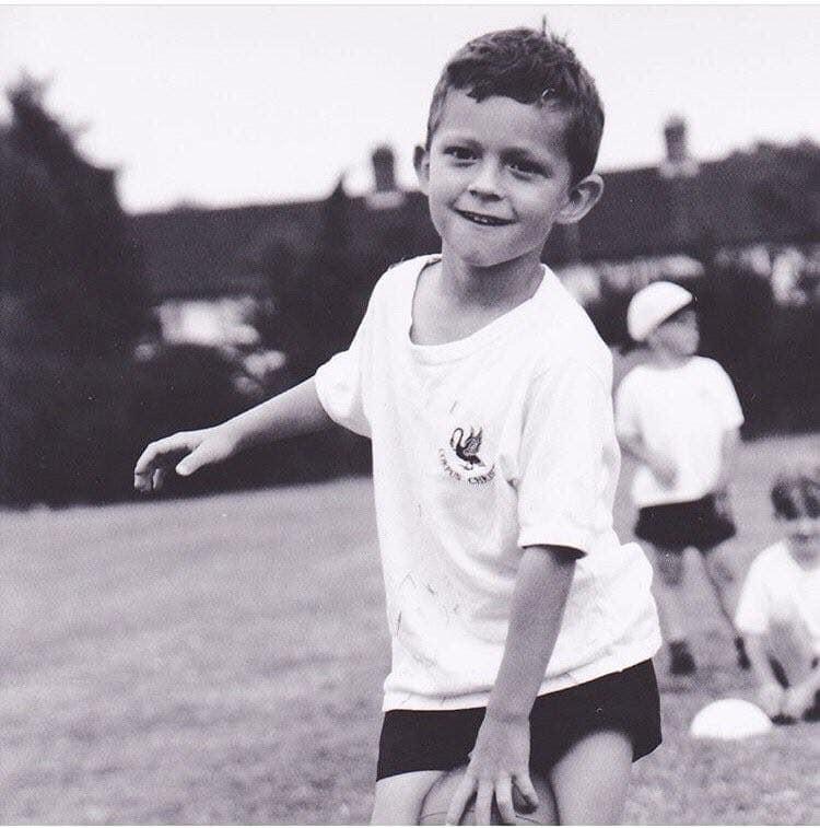 Trọn bộ ảnh thời đóng bỉm cực đáng yêu của Người Nhện Tom Holland, xem là muốn đi sản xuất ngay 1 đứa!-5