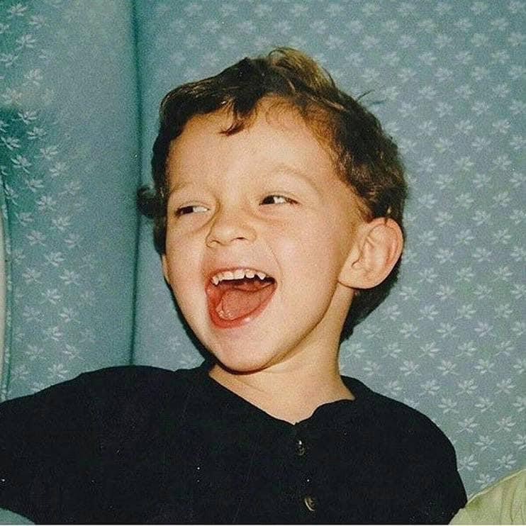 Trọn bộ ảnh thời đóng bỉm cực đáng yêu của Người Nhện Tom Holland, xem là muốn đi sản xuất ngay 1 đứa!-10