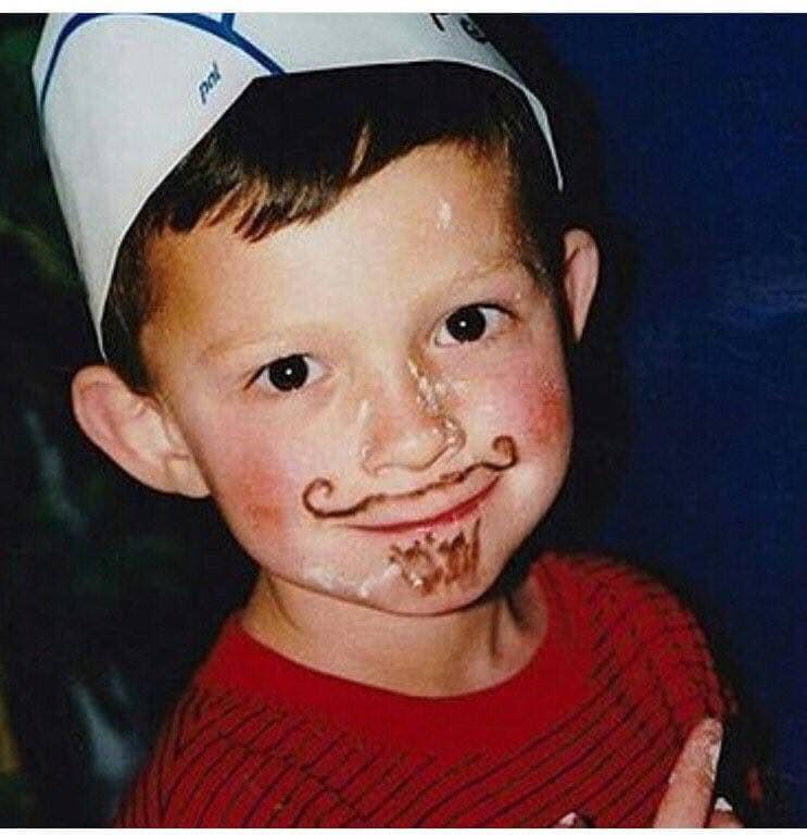 Trọn bộ ảnh thời đóng bỉm cực đáng yêu của Người Nhện Tom Holland, xem là muốn đi sản xuất ngay 1 đứa!-15