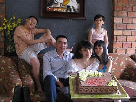 30 tuổi, Tóc Tiên dù thành công đến mấy vẫn xót xa khi nghĩ về mẹ: Trong ánh mắt ấy, mình vẫn là kẻ thất bại-8