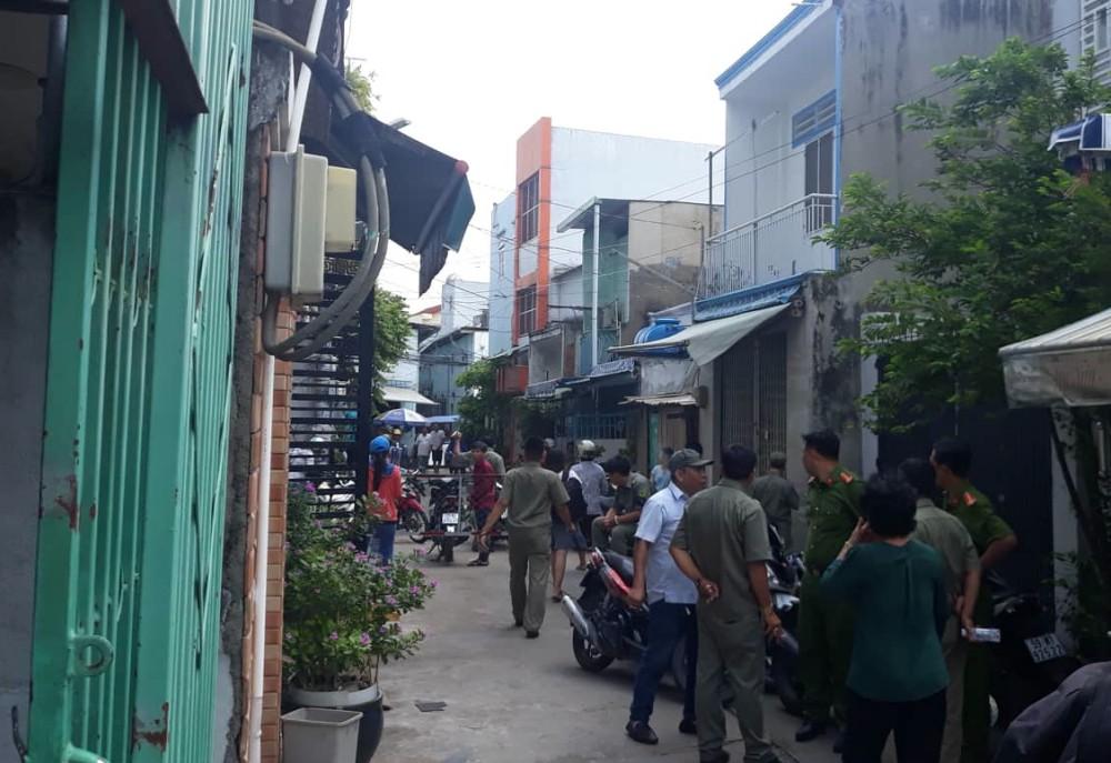 Vụ nghịch tử sát hại mẹ, bà ngoại và dì ở Sài Gòn: Tiếng khóc nghẹn bất lực của người cha trong đêm mưa-3