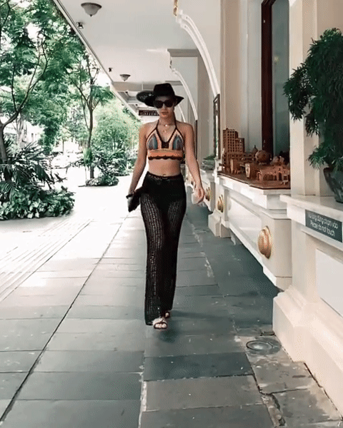 Bị chỉ trích dạo phố mà lên đồ như tắm biển, Phương Trinh Jolie hỏi ngược: Như thế nào là phản cảm?-3