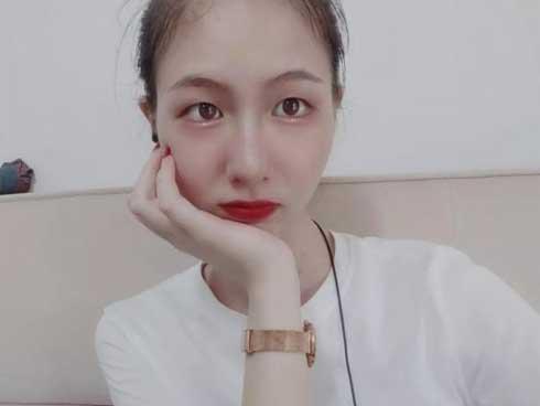 Nữ sinh 20 tuổi gây xúc động khi đỡ 8 nhát dao để cứu bạn