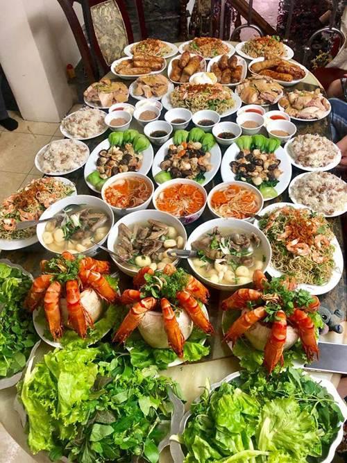 Dâu trưởng tung chiêu làm 3 mâm cỗ đủ món, thông trưa không nghỉ để mẹ chồng kịp làm giỗ-2