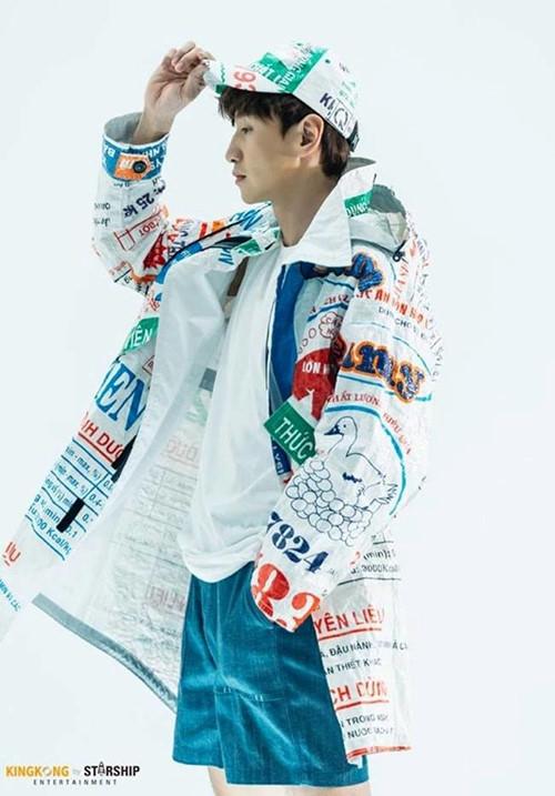 Lee Kwang Soo xuất hiện cực ngầu với thời trang cám con cò Việt Nam trên bìa tạp chí-2