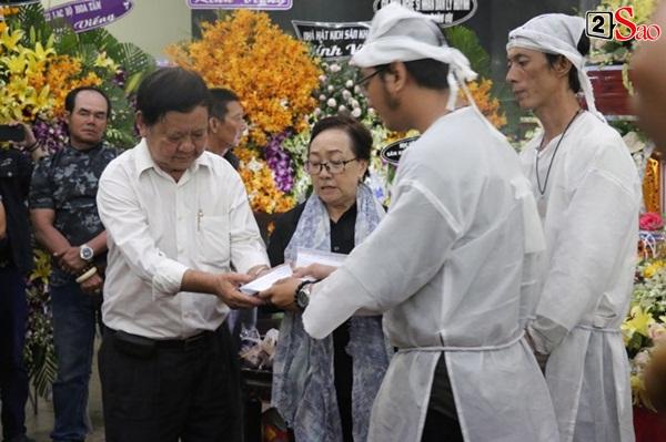 Tâm nguyện cao đẹp của cố nghệ sĩ Lê Bình được hoàn thành: 100 triệu trị bệnh dư đã làm từ thiện-1