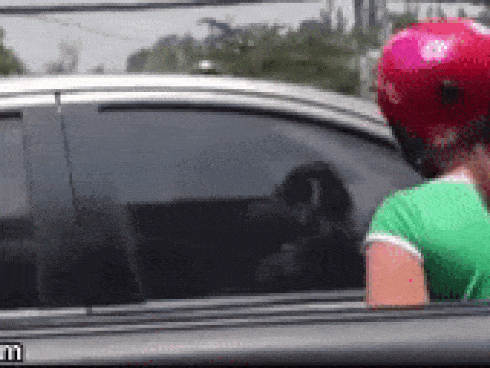 Đập vỡ tô hủ tiếu vì quán làm nhầm món: Tao mua nhang thắp cho mày-2