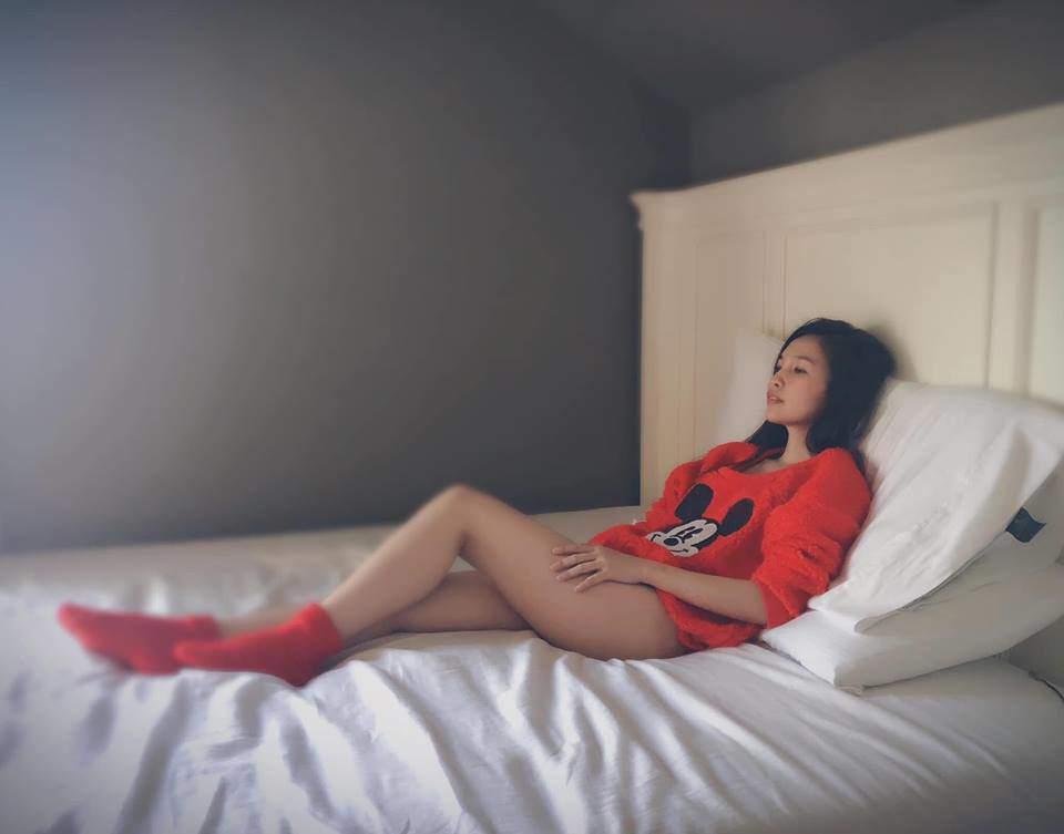 Bà mẹ đơn thân trẻ nhất Vbiz gây sốt khi chia sẻ cách ăn để mọi bộ phận đều đẹp-8