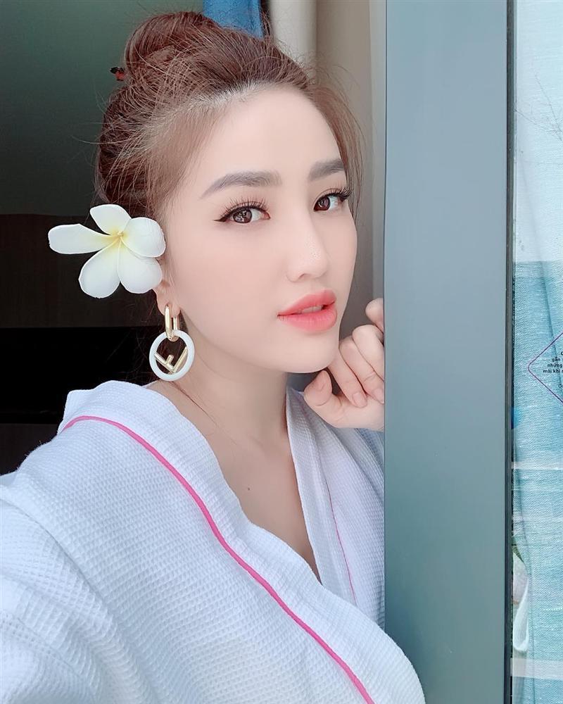 Đến hẹn lại lên: Cứ sinh nhật là Bảo Thy lại làm một hành động cực kỳ tốn kém thế này ư?-5