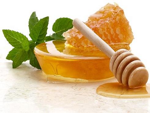 Mẹo khuấy tan đường nhanh nhất và cách chế đồ ăn ở khách sạn-1