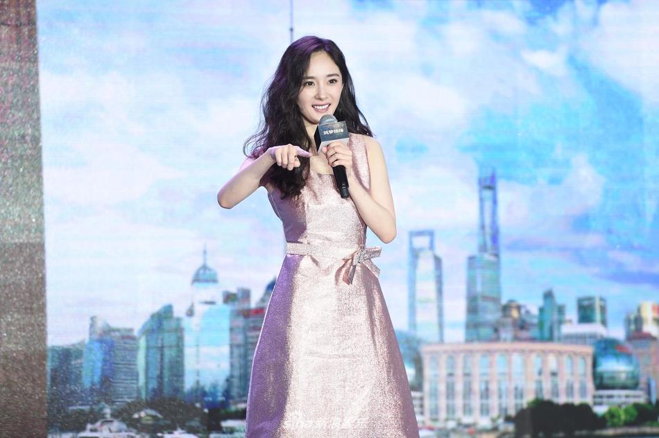 Lâm Tâm Như có ghen khi nhìn Hoắc Kiến Hoa và Dương Mịch thân mật thế này?-8