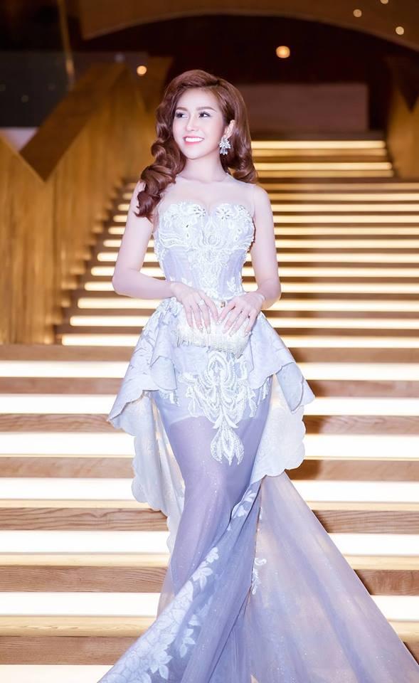 Ngoài Phi Huyền Trang, nhóm Mì Gõ còn có nàng hot girl nóng bỏng đẹp lấn át đàn chị-11