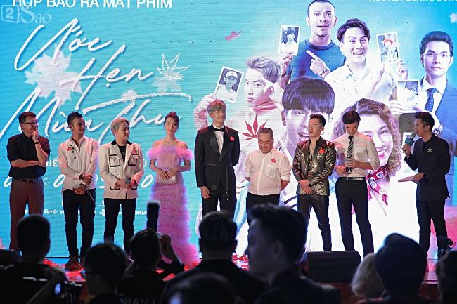 Loạt sao nữ Việt diện đồ đẹp mong manh đến ra mắt phim Ước hẹn mùa thu-27