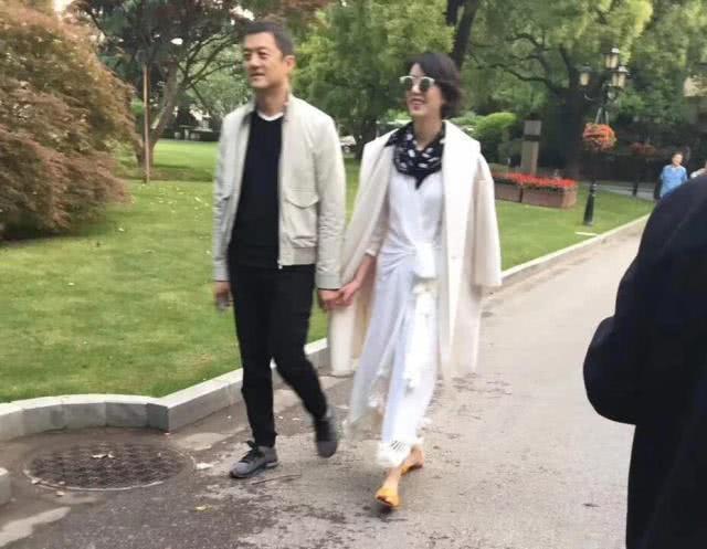 Lý Á Bằng say đắm bạn gái mới giàu có sau 6 năm ly hôn Vương Phi-2