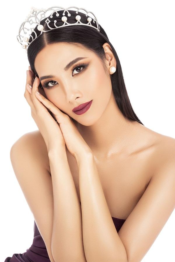 Hoàng Thùy: Gái quê da bọc xương 44kg lột xác gợi cảm thành đại diện nhan sắc Việt tại Miss Universe 2019-27