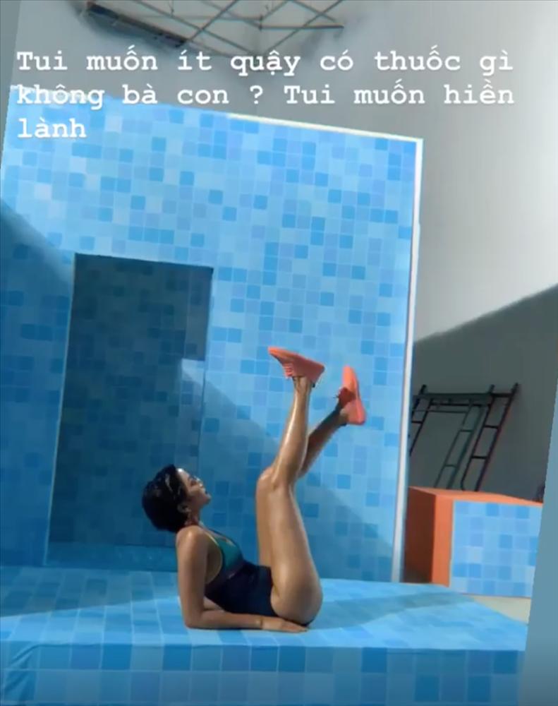 Vừa thông báo Hoàng Thùy tiếp bước thi Miss Universe, HHen Niê lại đốn tim fan với một bảo bối-2