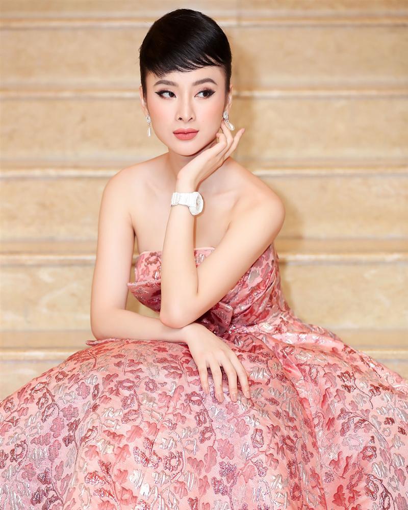 angela-phuong-trinh-07.jpg