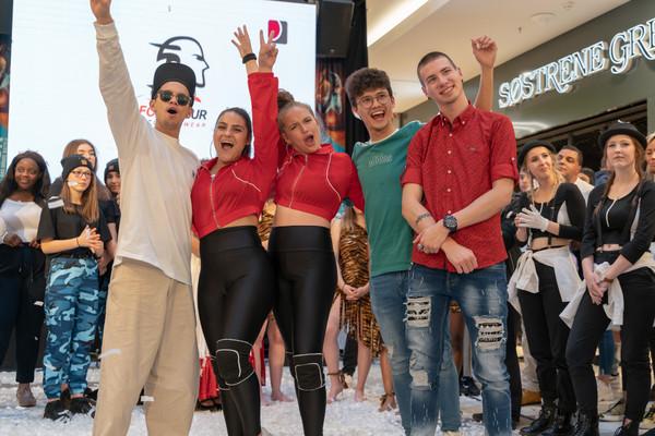 Không chỉ BBMAs 2019, Trọng Hiếu hẳn là nghệ sĩ Việt chăm chỉ nhất tuần qua với loạt dự án ở khắp 3 châu lục-5