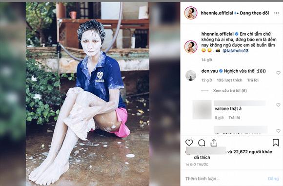 Hoa hậu HHen Niê và rapper Đen Vâu vướng nghi án hẹn hò sau loạt hành động thả thính online-1