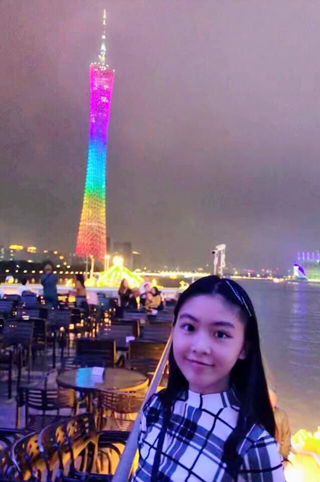 Cư dân mạng đòi hải quan tịch thu một thứ đồ rất đáng yêu của MC Quyền Linh khi đi du lịch với gia đình-9