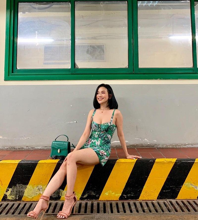 Chị em nhà Thiều Bảo Trang - Thiều Bảo Trâm khoe street style đối nghịch: Em sexy hết cỡ - chị hiphop chất lừ-7