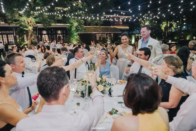 Khép lại hôn nhân với diva Hồng Nhung, chồng cũ ngoại quốc đang tận hưởng những ngày tháng hạnh phúc bên người vợ mới-6