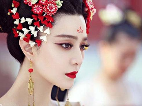 Phụ nữ mà có 5 nét tướng này đàn ông tốt nhất tránh xa kẻo tự rước họa, nghèo khó mạt vận cả đời-2