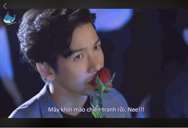 Mối tình ngang trái của chàng chuyển giới với bố và chú ruột-6