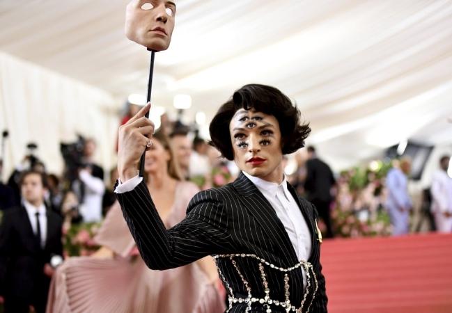 8 ngôi sao LGBT diện trang phục ấn tượng nhất tại Met Gala 2019-3