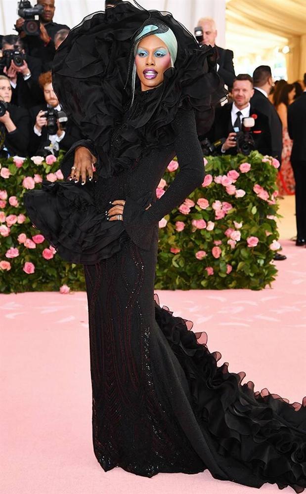 8 ngôi sao LGBT diện trang phục ấn tượng nhất tại Met Gala 2019-9