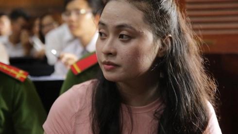 Hot girl Ngọc Miu khai không biết Văn Kính Dương sản xuất ma túy-1