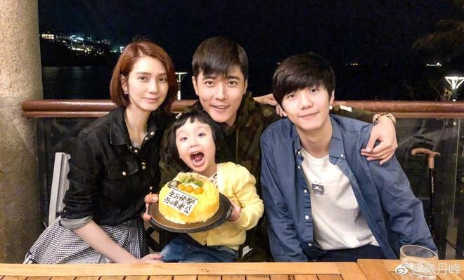 Mỹ nhân Hong Kong tha thứ cho chồng ngoại tình với trợ lý-2