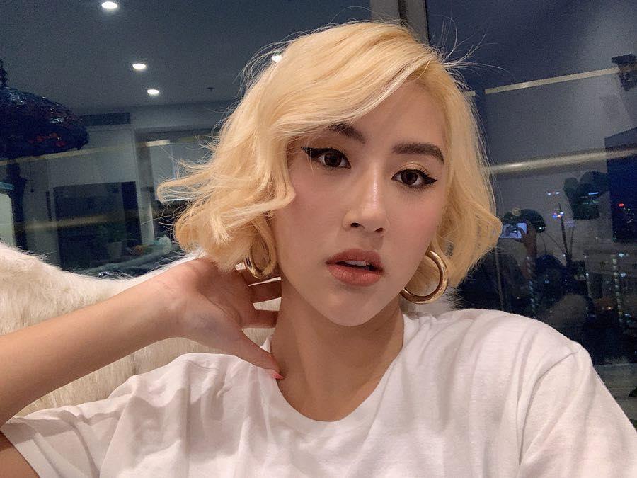 Vừa tuyên bố đổi nghệ danh đi hát, hotgirl ngủ gật đã gây hoang mang khi dân mạng thi nhau bình luận xin link 10 phút-11