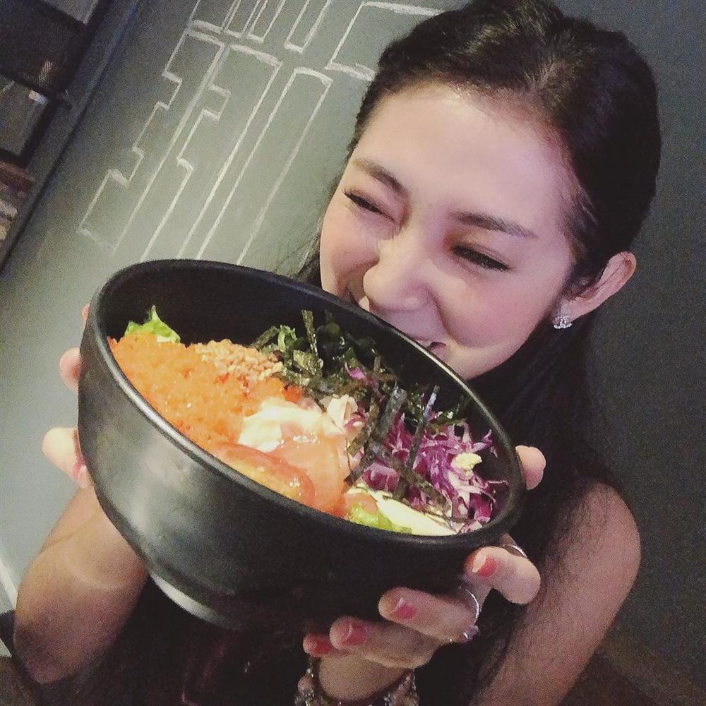 Văn Mai Hương than vãn mệt mỏi vì bị ngã mãi vẫn không hết dấu vết in trên chân-4