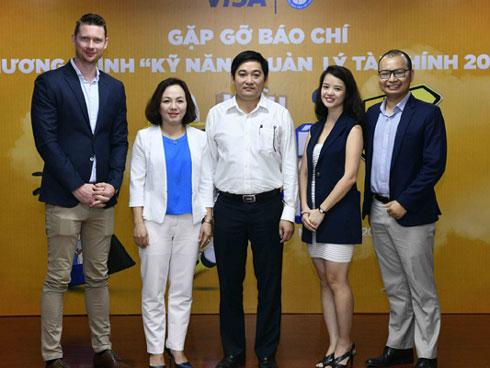 Visa giúp sinh viên chi tiêu thông minh